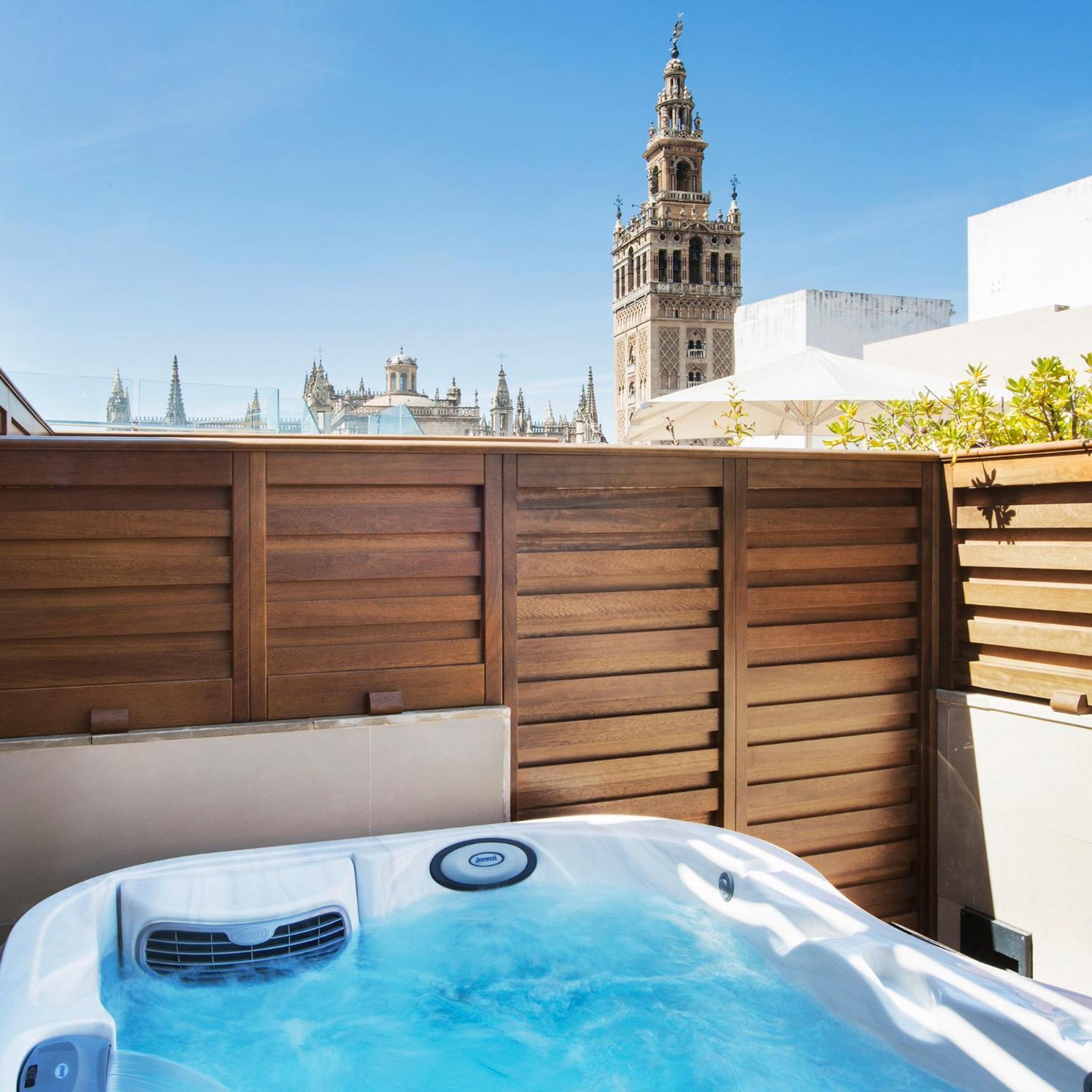 Deluxe Room Terrace Jacuzzi®